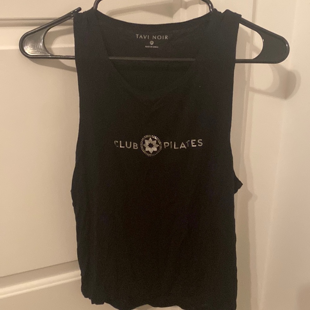 Club Pilates Muscle Cropped Tank